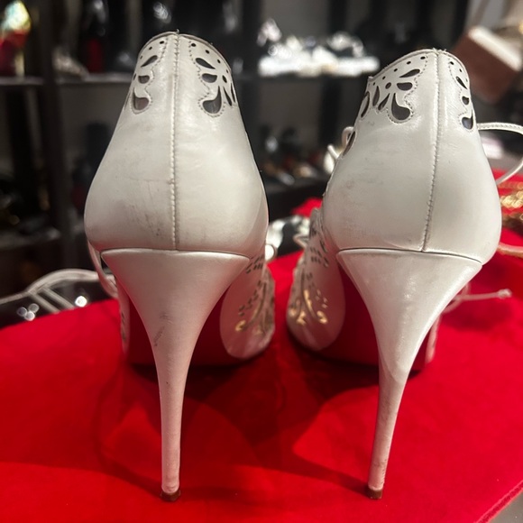 Christian Louboutin IMPERA white heels, size 37/ US7 RARE! - Picture 14 of 15